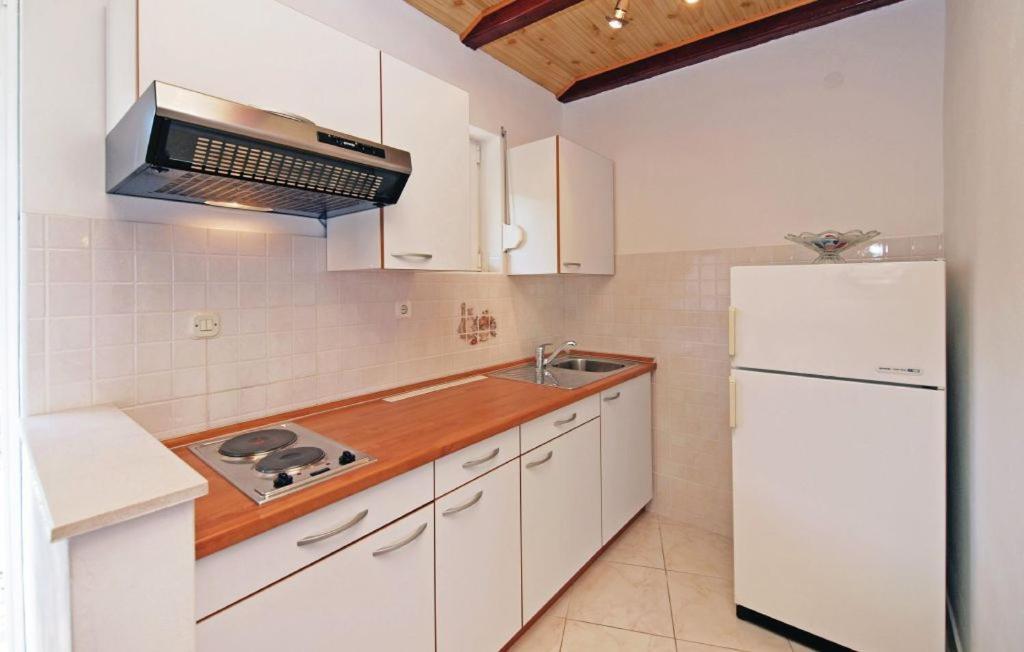 Apartment Ivan Raslina Bagian luar foto